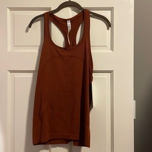 NWT Lululemon Swiftly Tech Tank